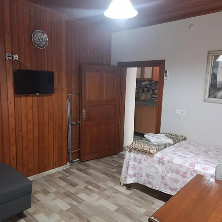 Camel Apartmanhotel 3*